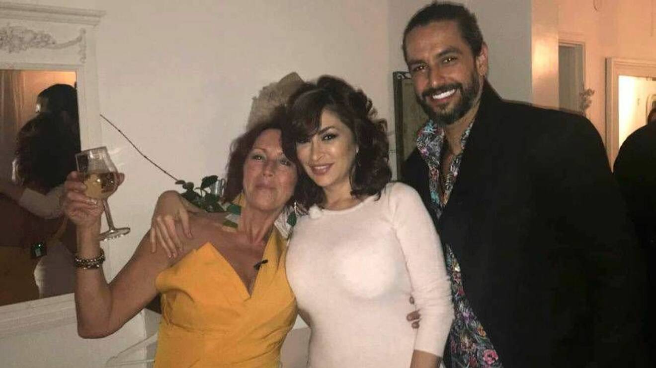 Celebert besök. Den syriska filmstjärnan Deema Bayaa och hennes make Ahmad deltog vid festen, här på bild med Annika.