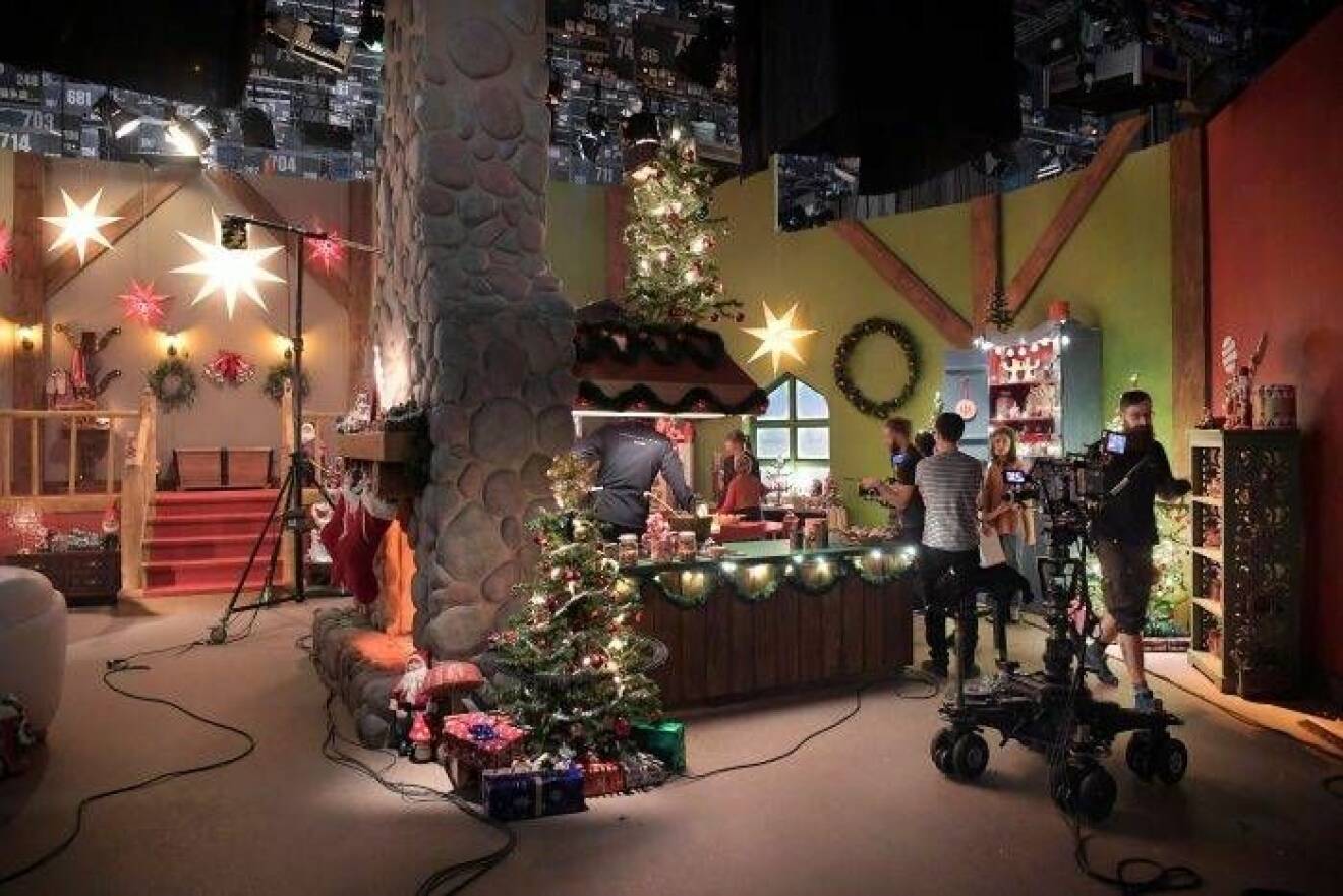 Inspelning av julkalendern "Panik i tomteverkstan" som sänds i SVT i december 2019.