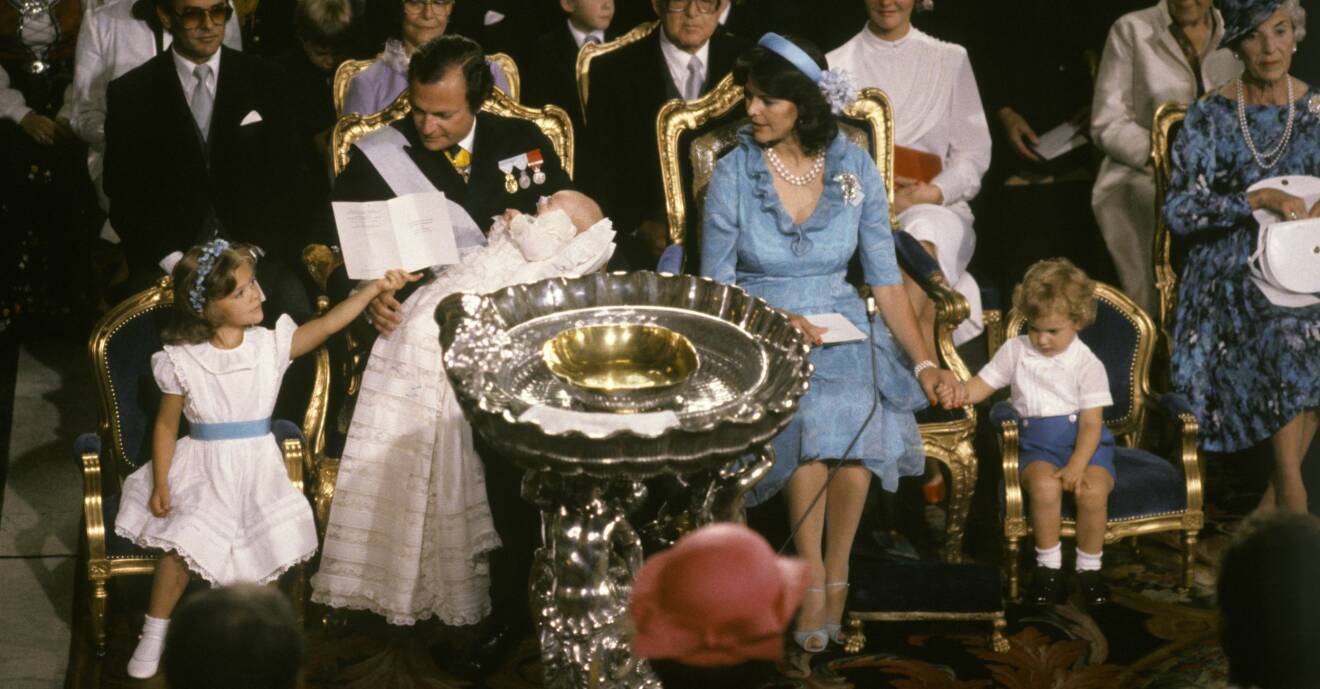 Hela kungafamiljen samlad på prinsessan Madeleines dop, 1982.