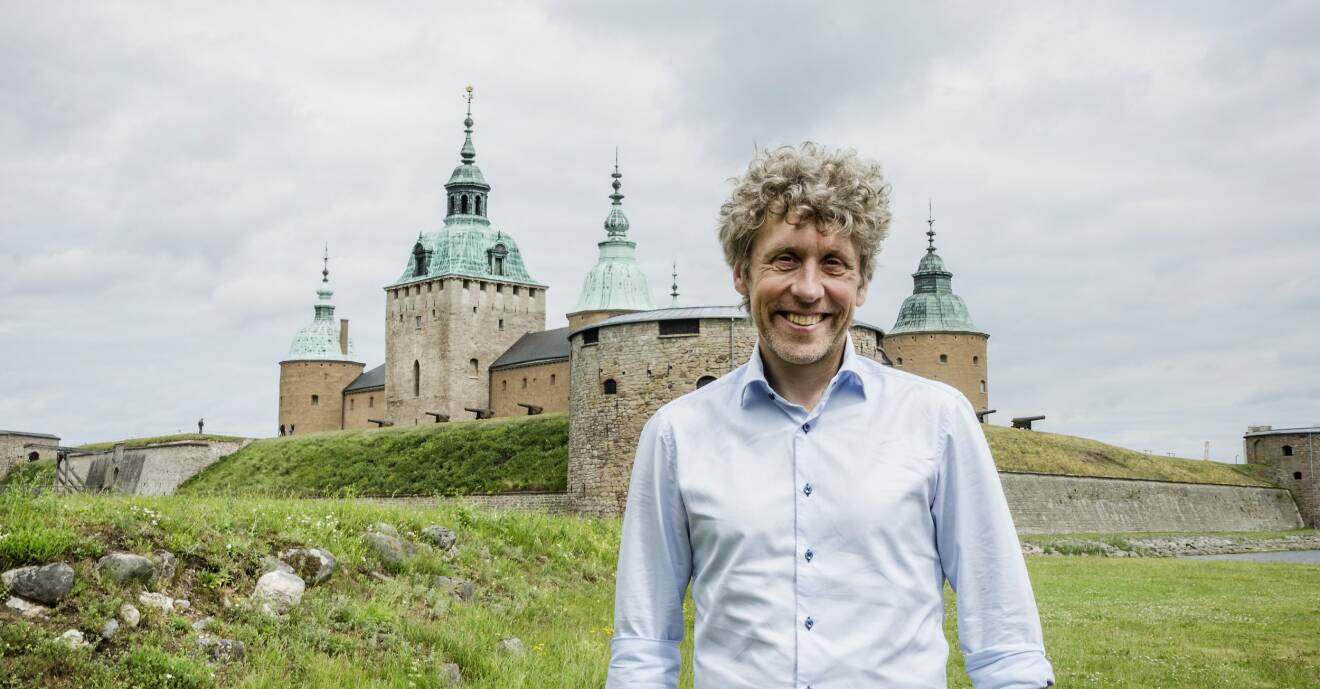 Pererik Åberg framför Kalmar slott.