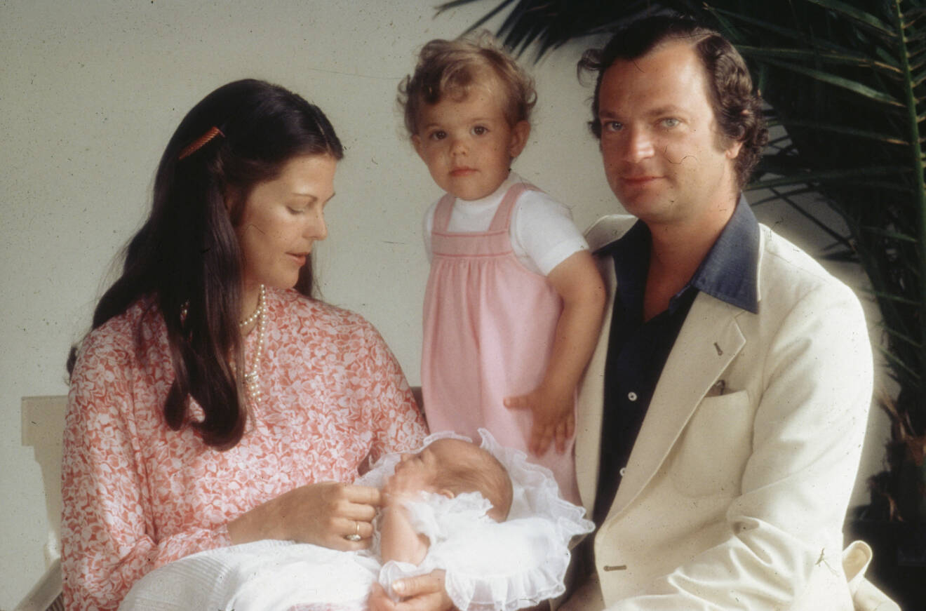 Kungafamiljen med sitt nytillskott prins Carl Philip, 1979.