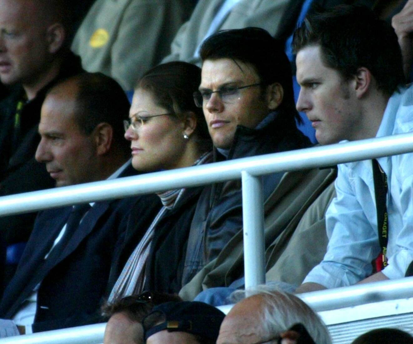 Kronprinsessan Victoria och Daniel på fotboll, 2003