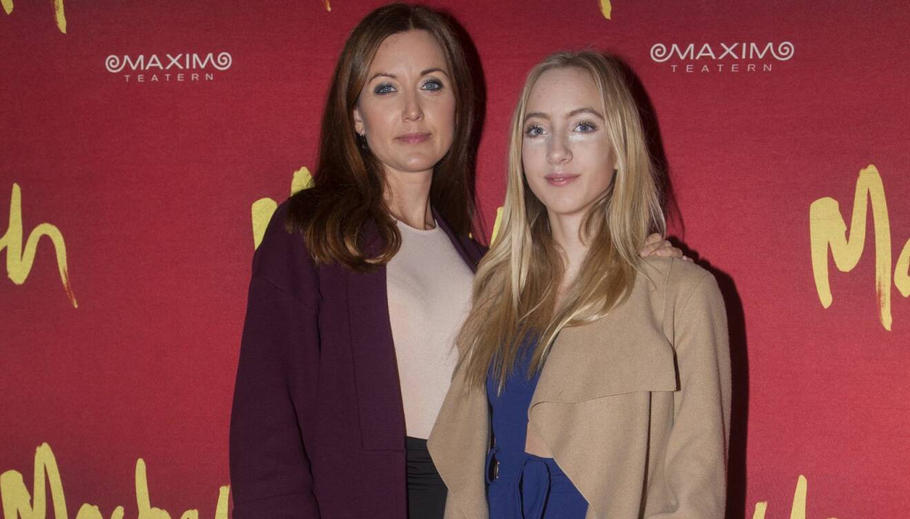 Sanna Lundell med dottern Olga Crafoord Lundell på Maximteatern 2016.