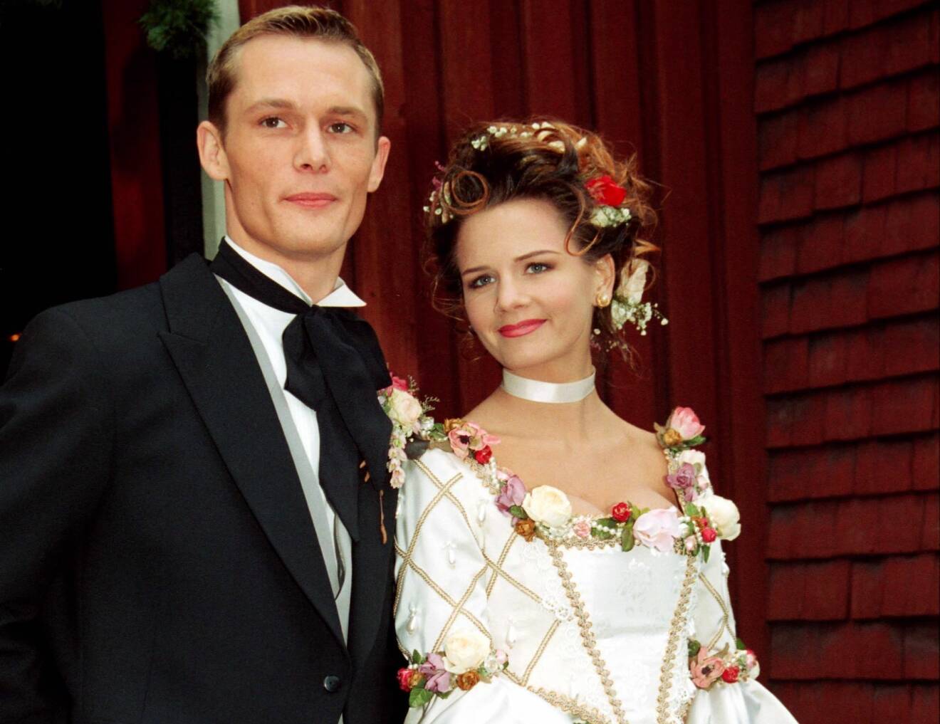 Måns Herngren och Lena Philipsson gifter sig 1993.
