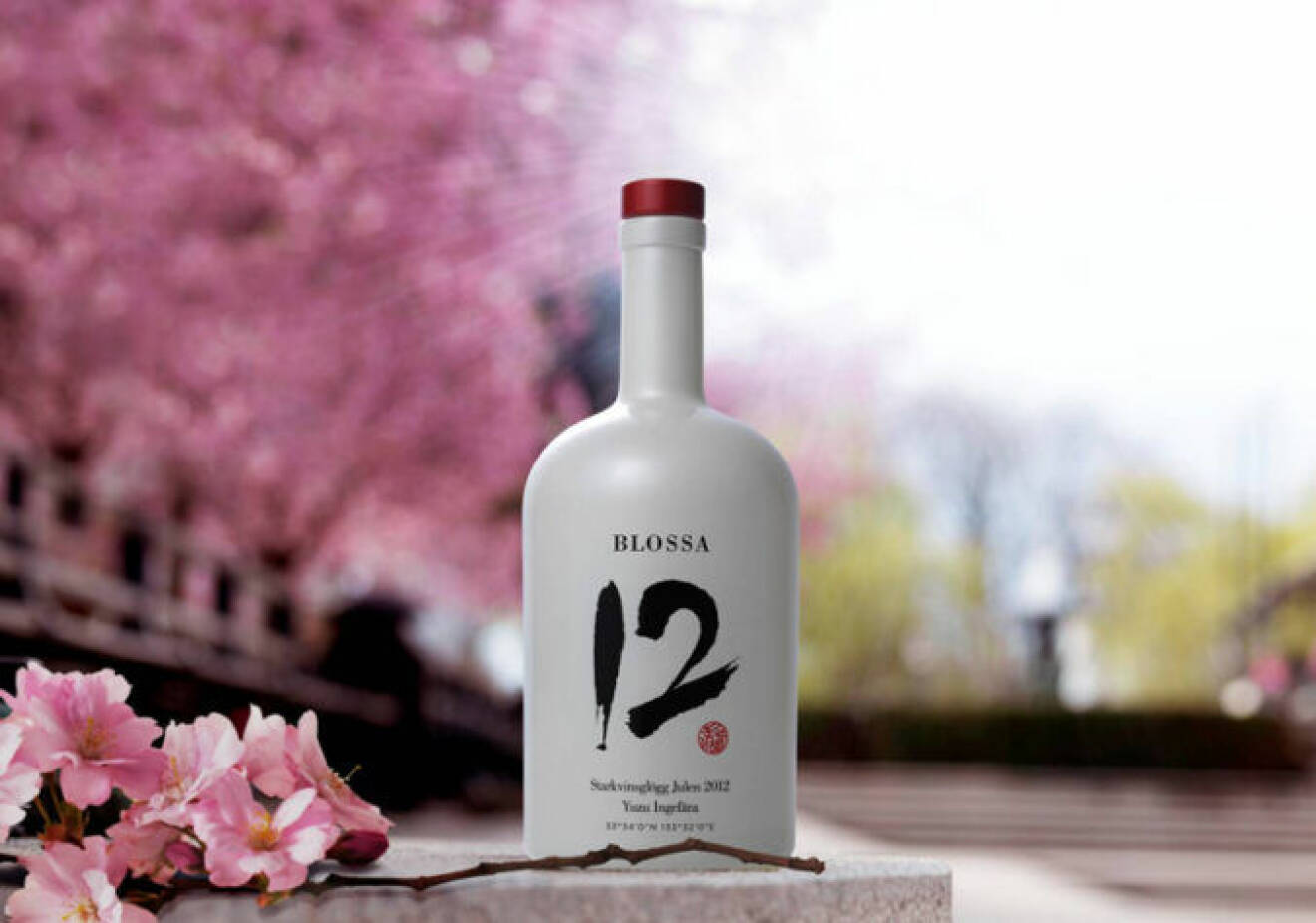 En flaska av Blossas årgångsglögg från år 2012, med smak av yuzu och ingefära.