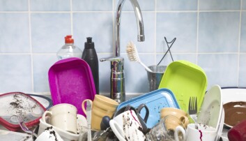 Lämna disken? Omöjligt för en perfektionist. Foto: Shutterstock/TT En diskho fylld med smutsig disk