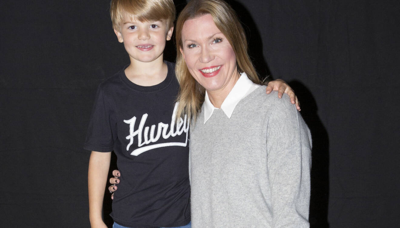 Programledaren Jenny ALversjö med sonen Douglas Alversjö.