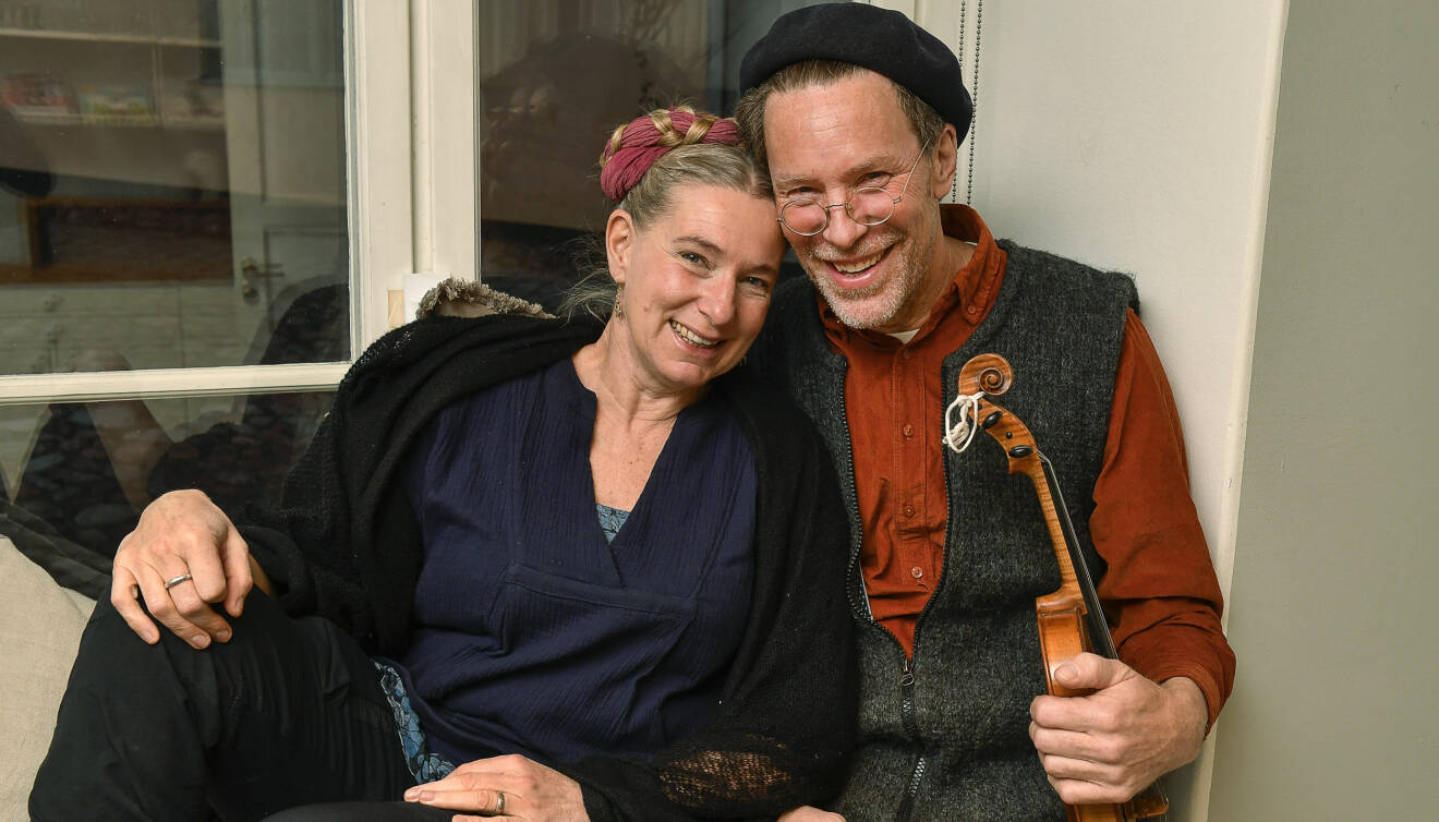 Marie och Gustav Mandelmann gör tillsammans den populära serien Mandelmanns gård på TV4.