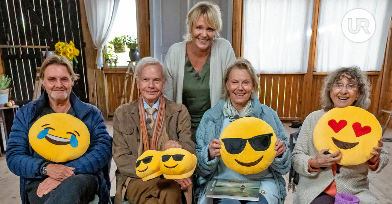 Johan Rabaeus, Carl-Jan Granqvist, Arja Saijomaa och Siw Malmkvist i Seniorsurfarna.