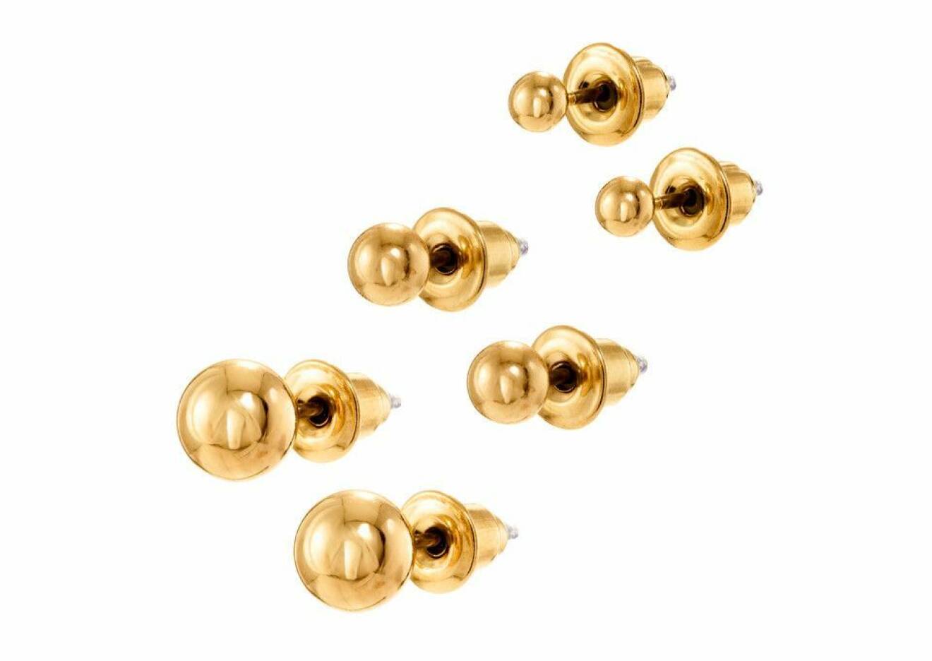 Tre par örhängen i guld med guldpärla, olika storlekar