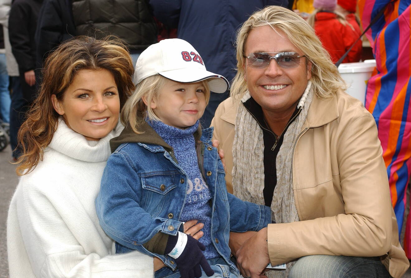 Carola Häggkvist och Runar Sögaard tillsammans med sonen Amadeus 2003.