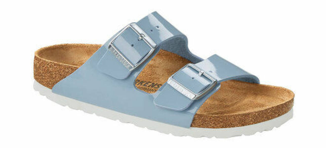 Blå Birkenstock-sandaler.