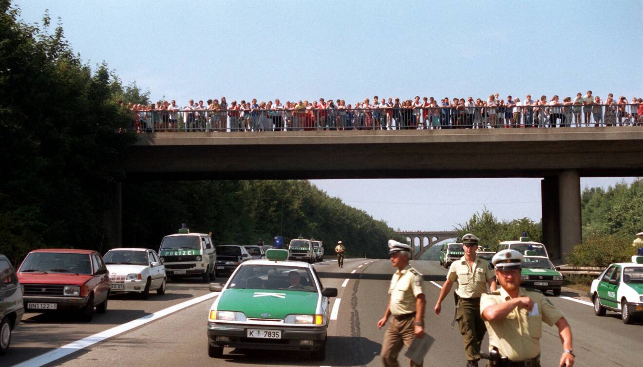 Allmänheten följde jakten på Gladbeckrånarna från viadukterna över Autobahn