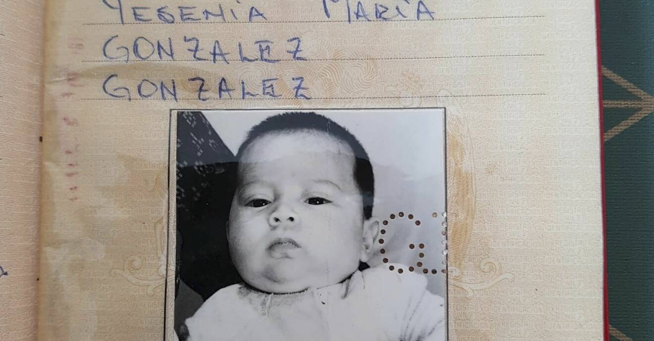 Barn stals från utsatta mödrar i Chile, Maria var en av dem som fick falskt pass.