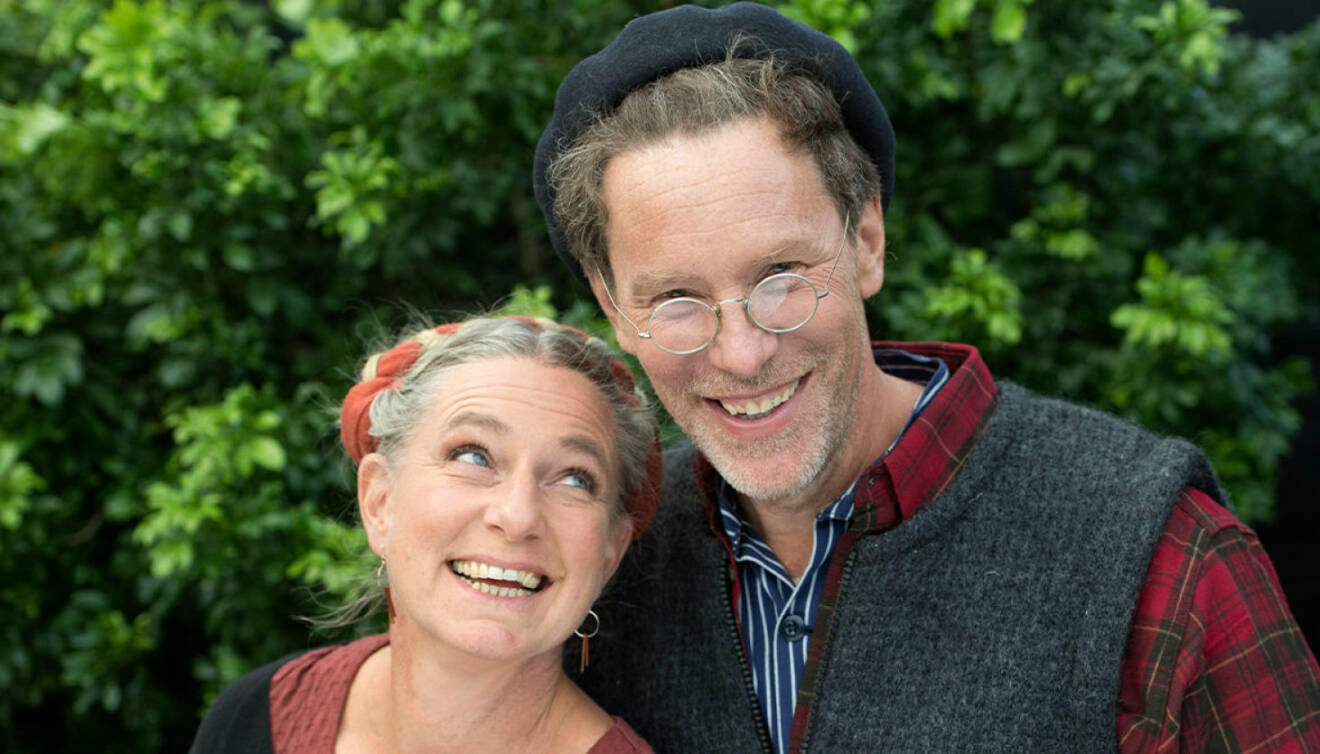 Gustav och Marie Mandelmann driver en gård tillsammans och syns i programmet Mandelmanns gård på TV4.