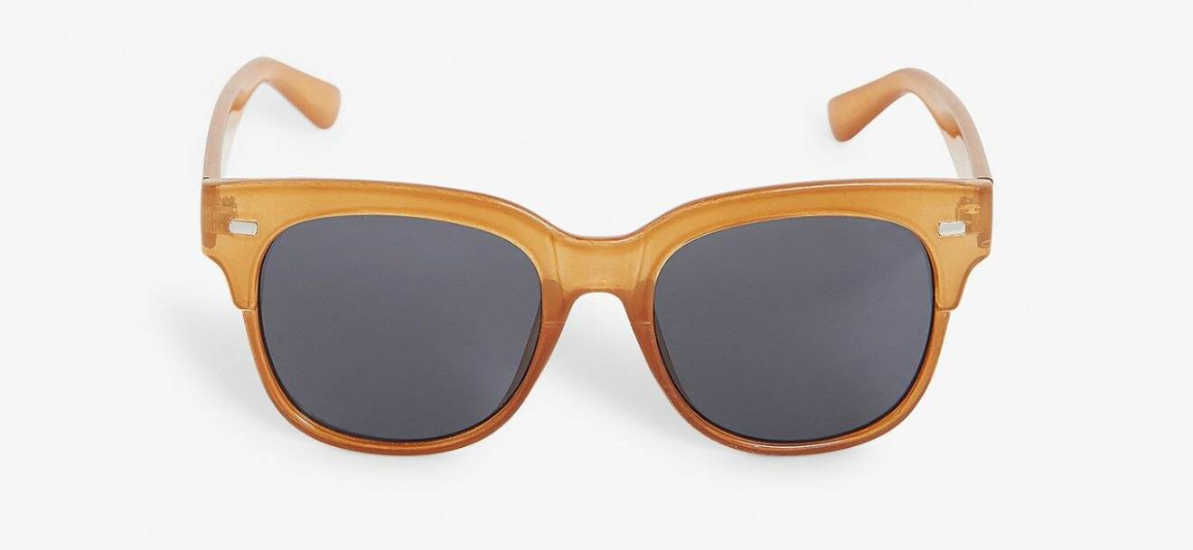 Solglasögon i klassisk lätt fyrkantig form, orange plast