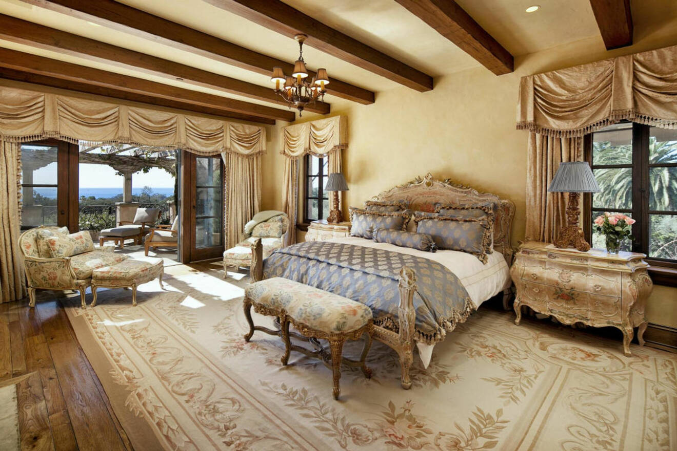 Ett sovrum i Meghans och prins Harrys hus i Montecito