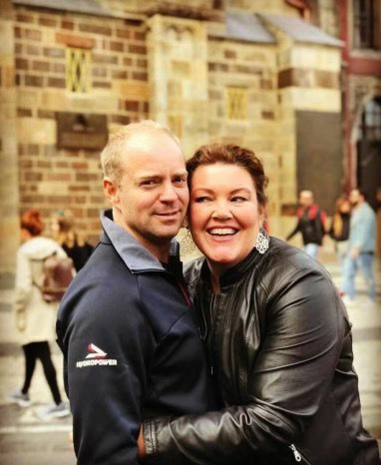 Transmannen Lukas Svärd och hans fru Karin.