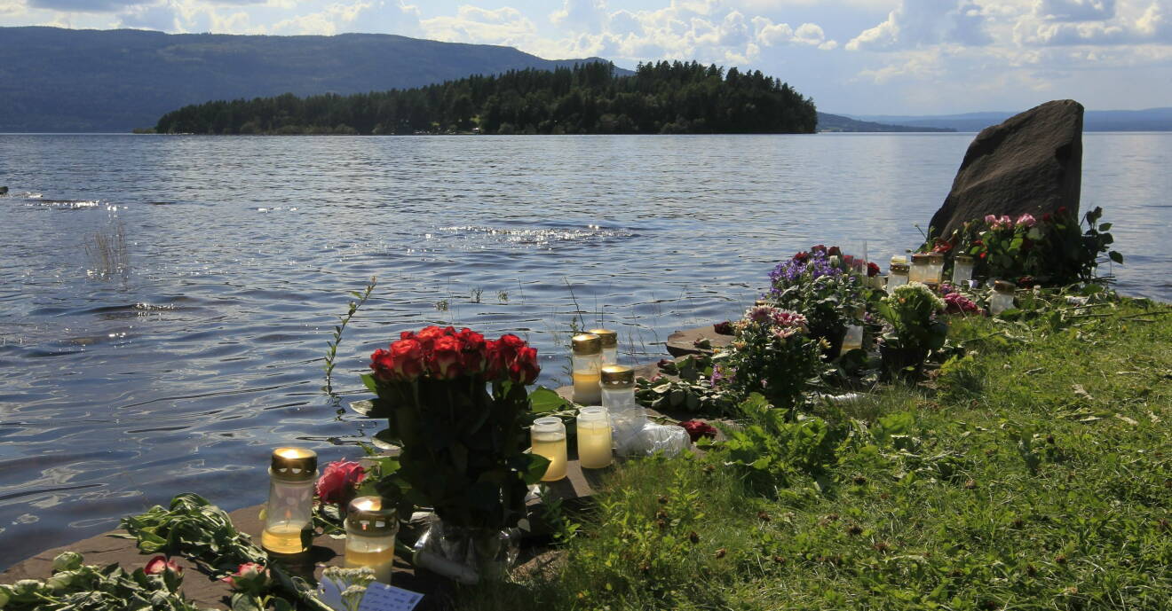 Blommor efter massakern på Utøya