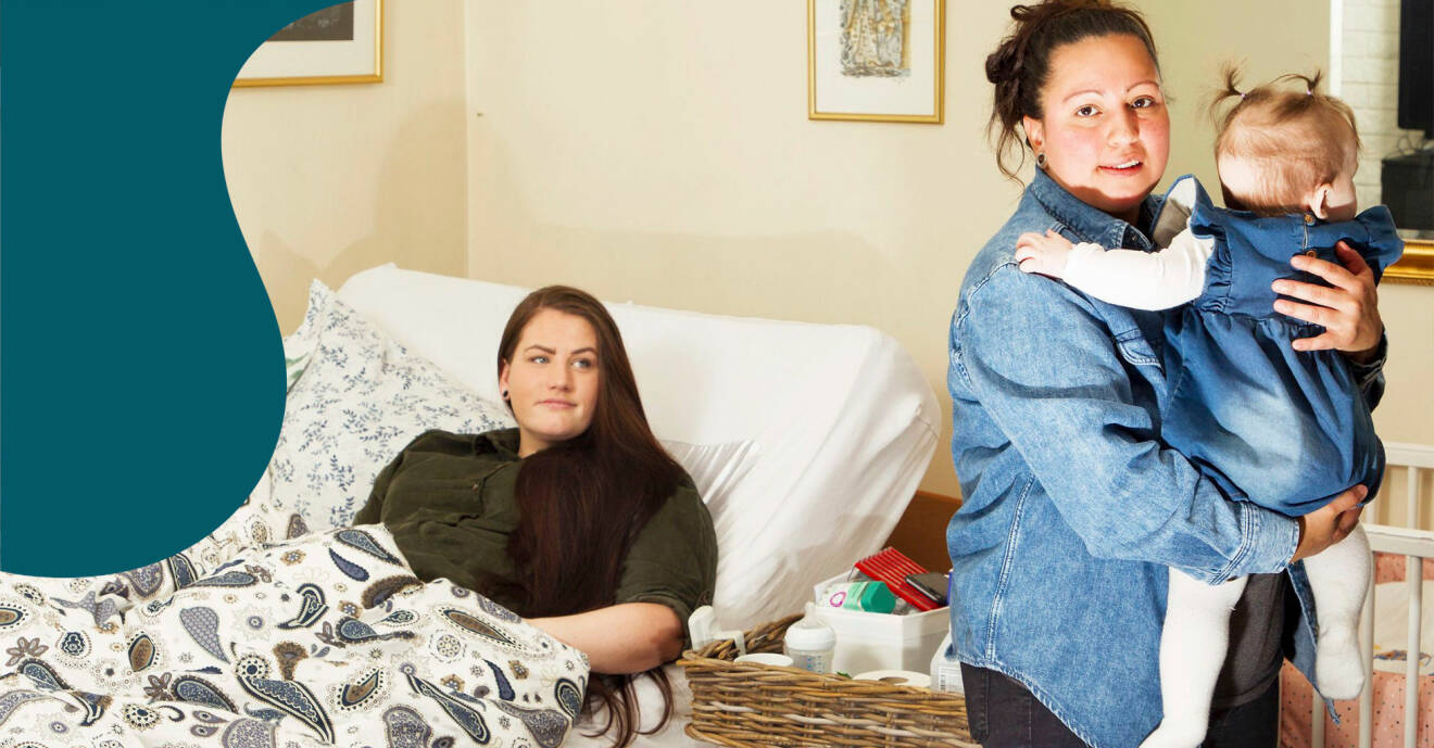Kvinna ligger i sängen och hennes flickvän håller deras dotter bredvid.