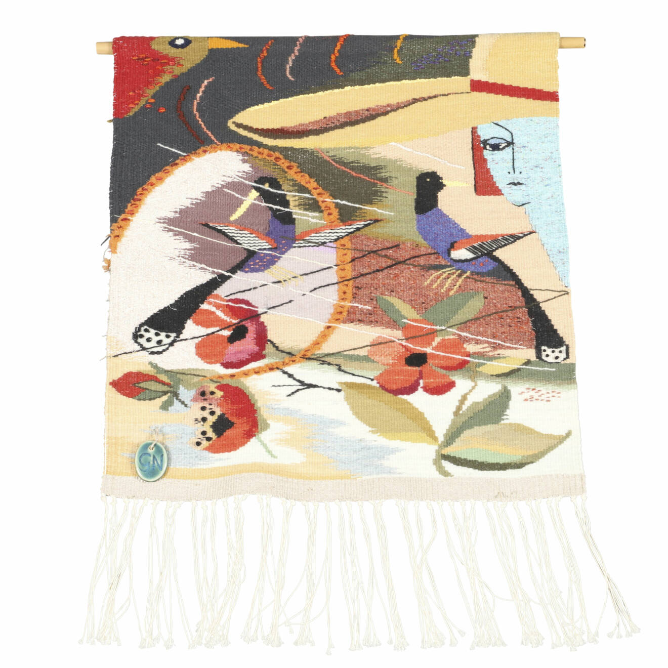Väggbonad med fåglar, blommor och abstarkt mönster av Gunvor Nyman.