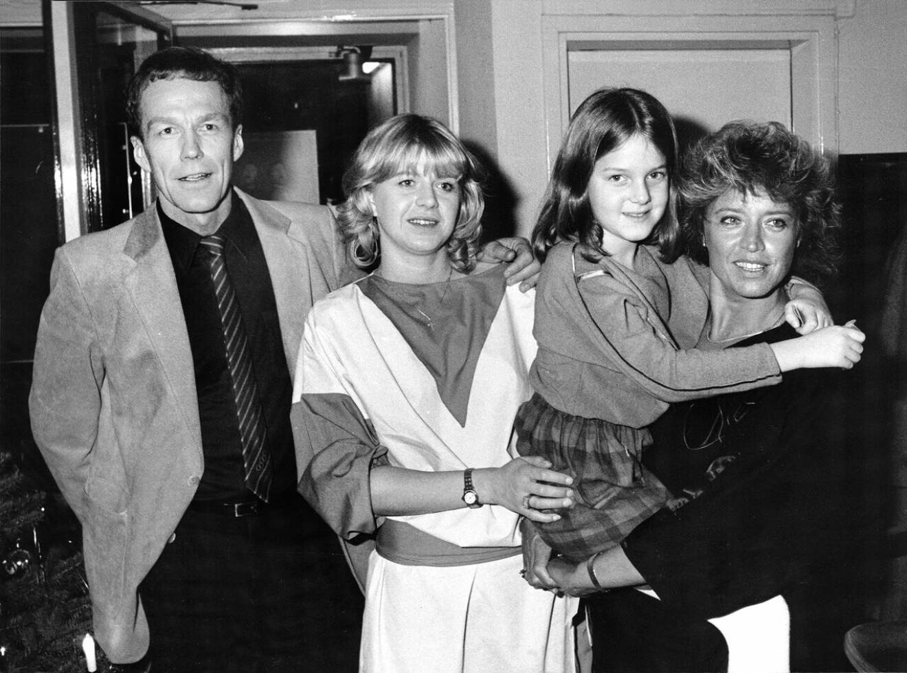 Lill-Babs, Monica och Jennifer (och Jennifers pappa) 1983.