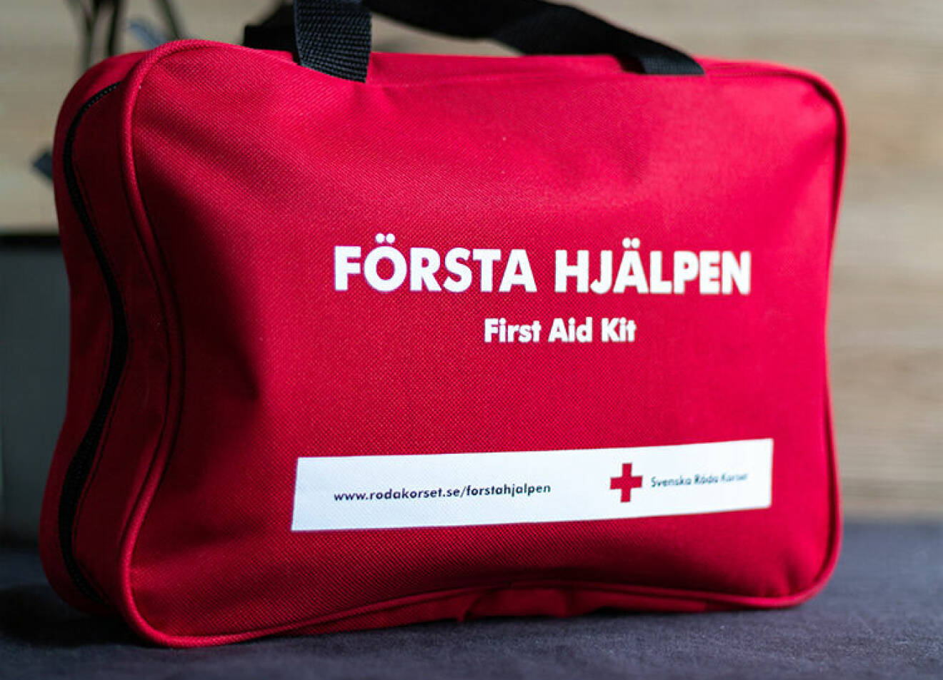 Röda korsets första-hjälpen-väska.