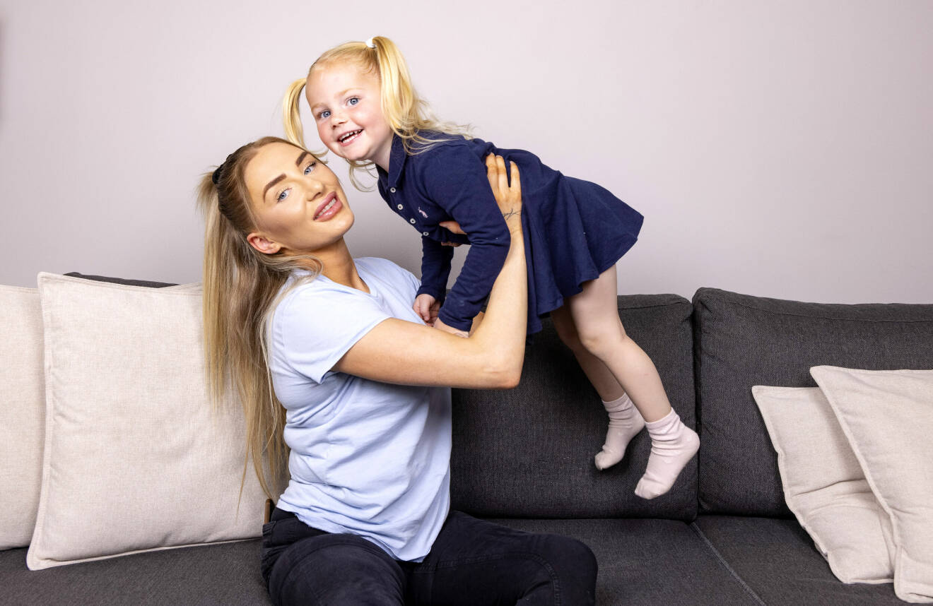 Aleksandra tillsammans med sin dotter Adriana.