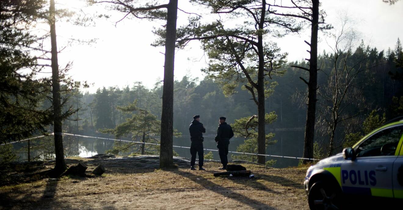 Polisavspärrning efter fynd i under skallgång efter misstänkt mordoffer i Bohuslän.