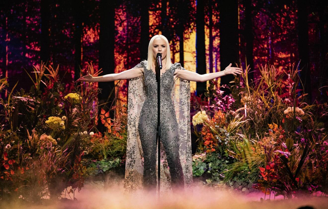 Anna Bergendahl sjunger i Melodifestivalen 2019.