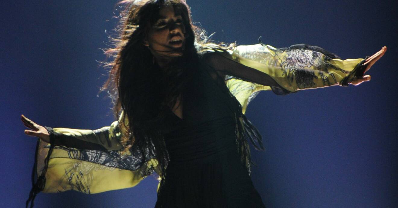 Loreen dansar på scenen i Eurovision.