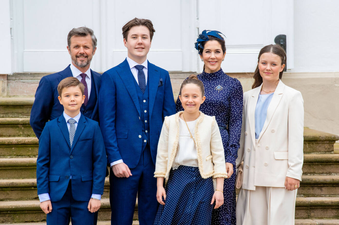 Kronprins Frederik, kronprinsessan Mary, prins Christian, prinsessan Isabella, prins Vincent och prinsessan Josephine.