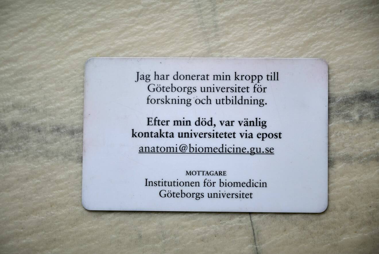 Baksidan av donationskortet där det bland annat står: "Jag har donerat min kropp till Göteborgs universitet för forskning och utbildning".