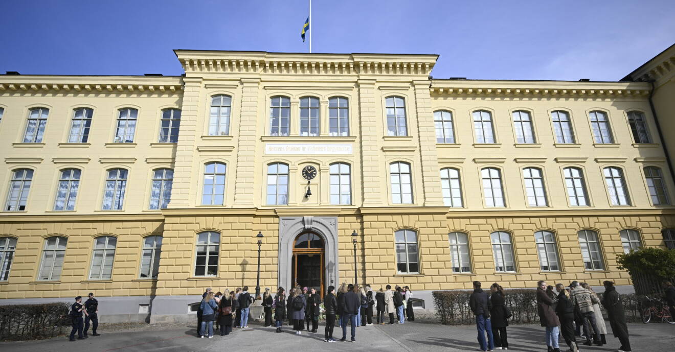 Malmö Latinskola i sorg dagen efter att två lärare dödats