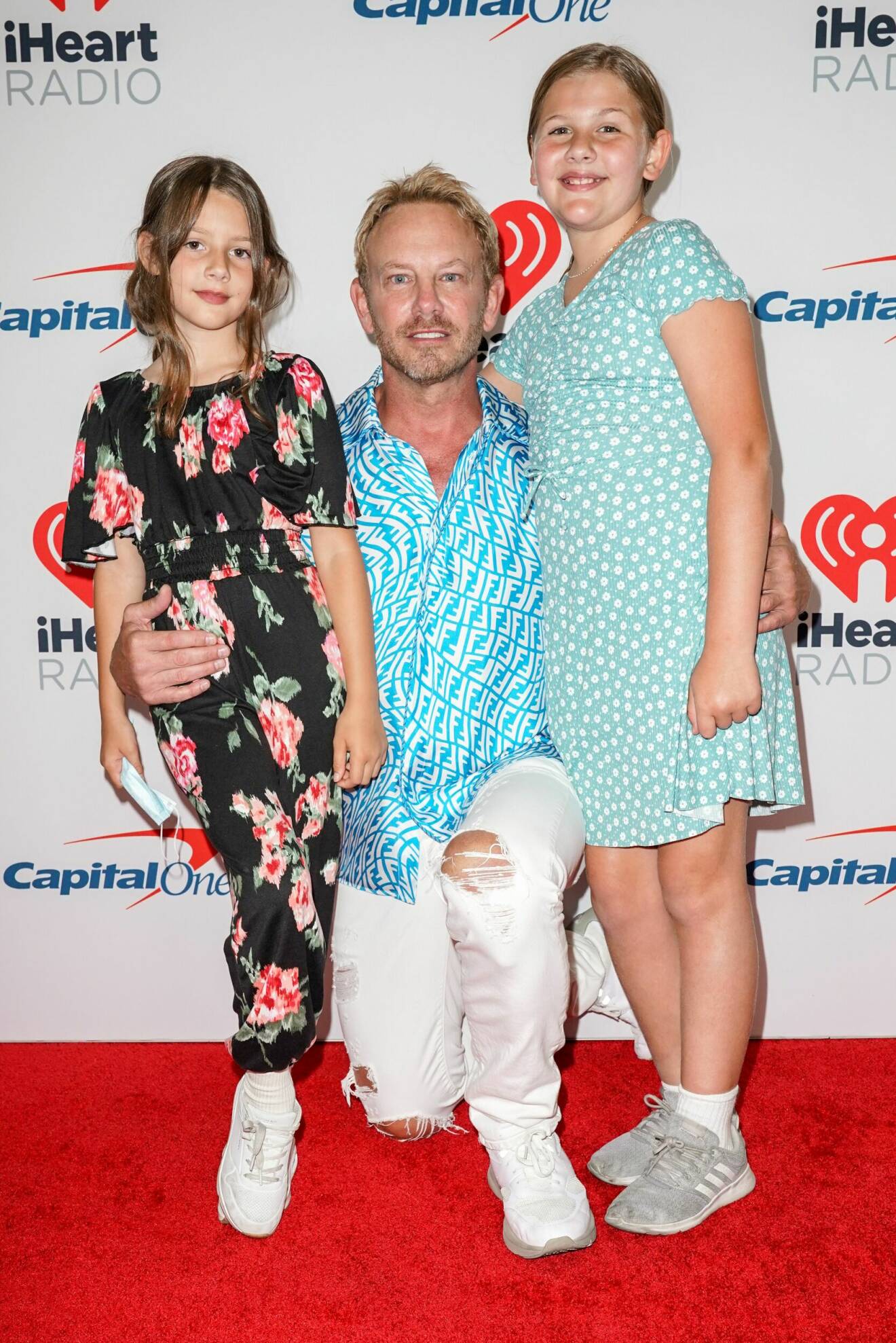 Ian Ziering med döttrarna Mia och Penna.