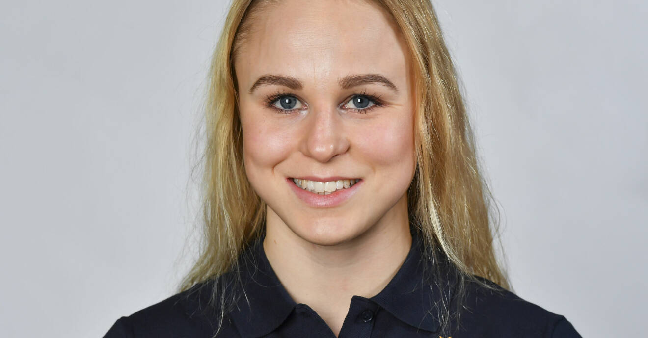 Porträttbild av gymnasten Jonna Adlerteg.