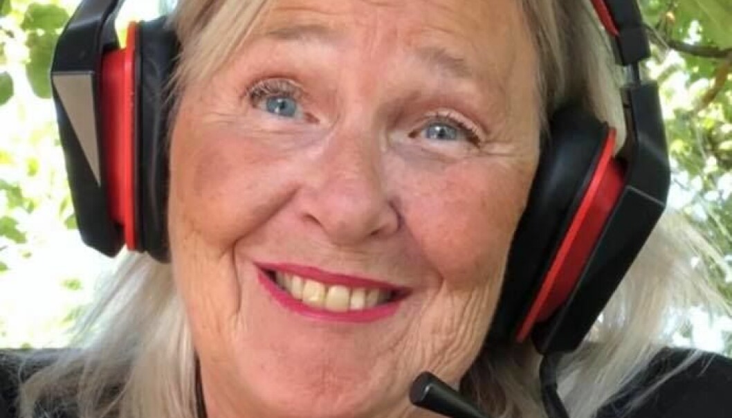 Inger Grotteblad spelar Counter Strike. Inger Grotteblad spelar Counter Strike.