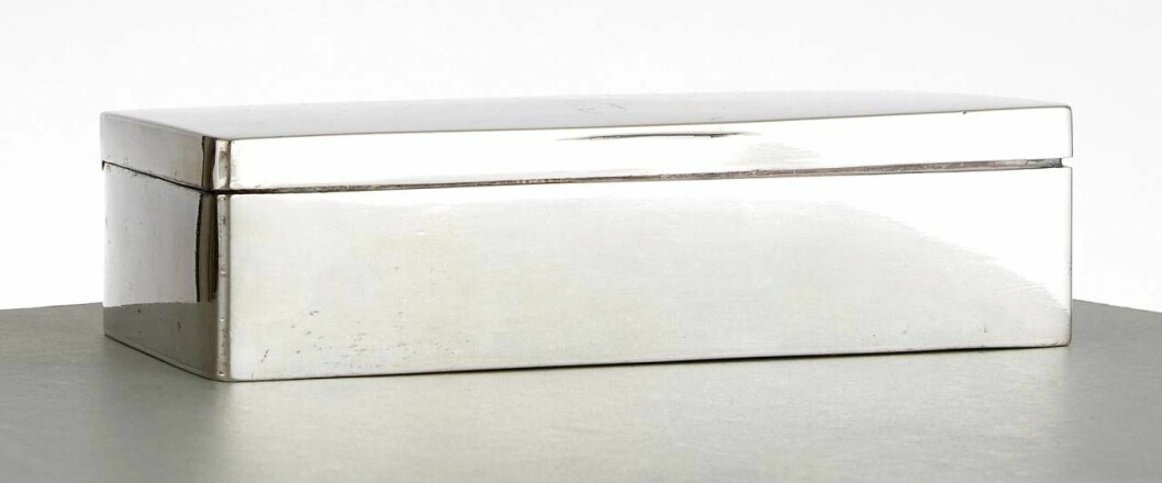 Silverdosa, Stuttgart cirka år 1800. Utrop 5 000–6 000 kr. Silverdosa, Stuttgart cirka år 1800.