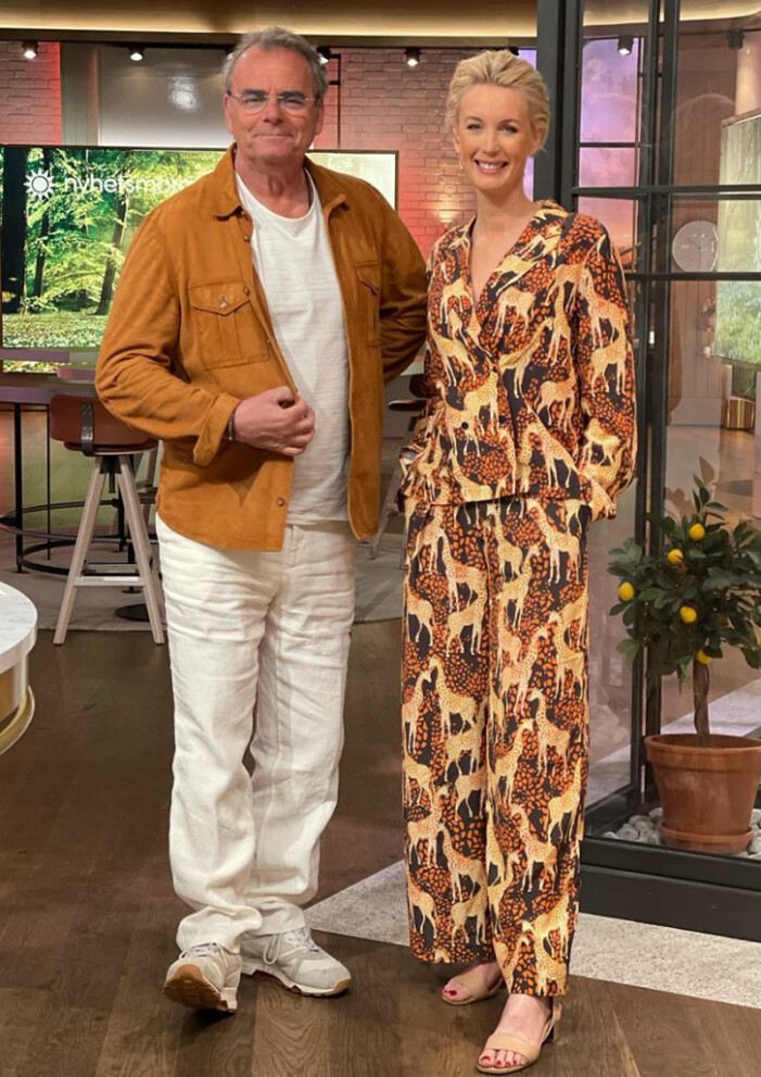 mönstrad skjorta och byxor jenny strömstedt nyhetsmorgon
