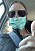Jessica Lindgren sitter, med munskydd, i taxin på väg till Malmö där hon ska opereras och få nya organ.