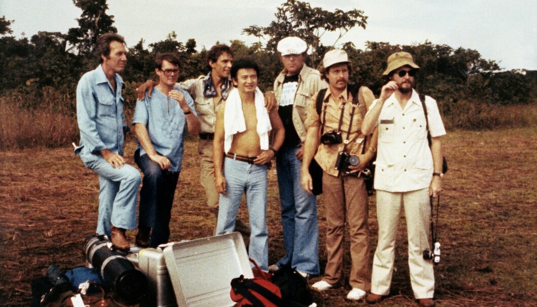 Reportrarna som följde med kongressmannen Ryan till Guyana i november 1978. Bob Brown (längst till vänster), Greg Robinson (tredje från vänster) och Don harris (tvåa från höger) skulle inte återvända hem igen. Journalisterna som flög till Jonestown