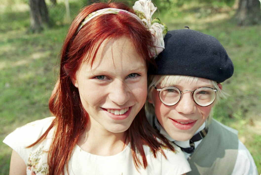 Doris och Sickan i Lilla Jönssonligan, dvs Jonna och motspelaren Kalle Eriksson. Doris och Sickan i Lilla Jönssonligan, dvs Jonna och motspelaren Kalle Eriksson.