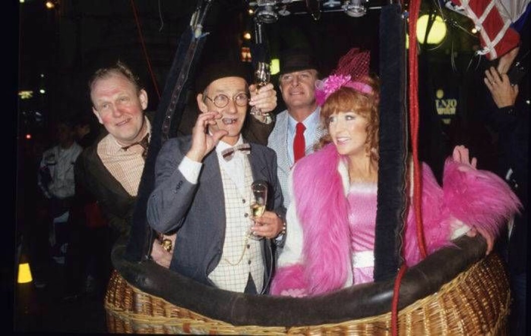 <em>Jönssonligan</em> församlad 1990. Björn Gustafson (Dynamit-Harry), Gösta Ekman (Sickan), Ulf Brunnberg (Vanheden) och Birgitta Andersson (Doris). Foto: IBL Jönssonligan församlad 1990. Björn Gustafson (Dynamit-Harry), Gösta Ekman (Sickan), Ulf Brunnberg (Vanheden) och Birgitta Andersson (Doris)