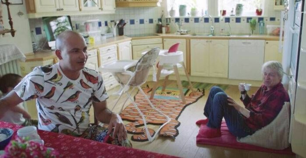 Junior och Lars Lerin ser på föräldraskapet på olika sätt.