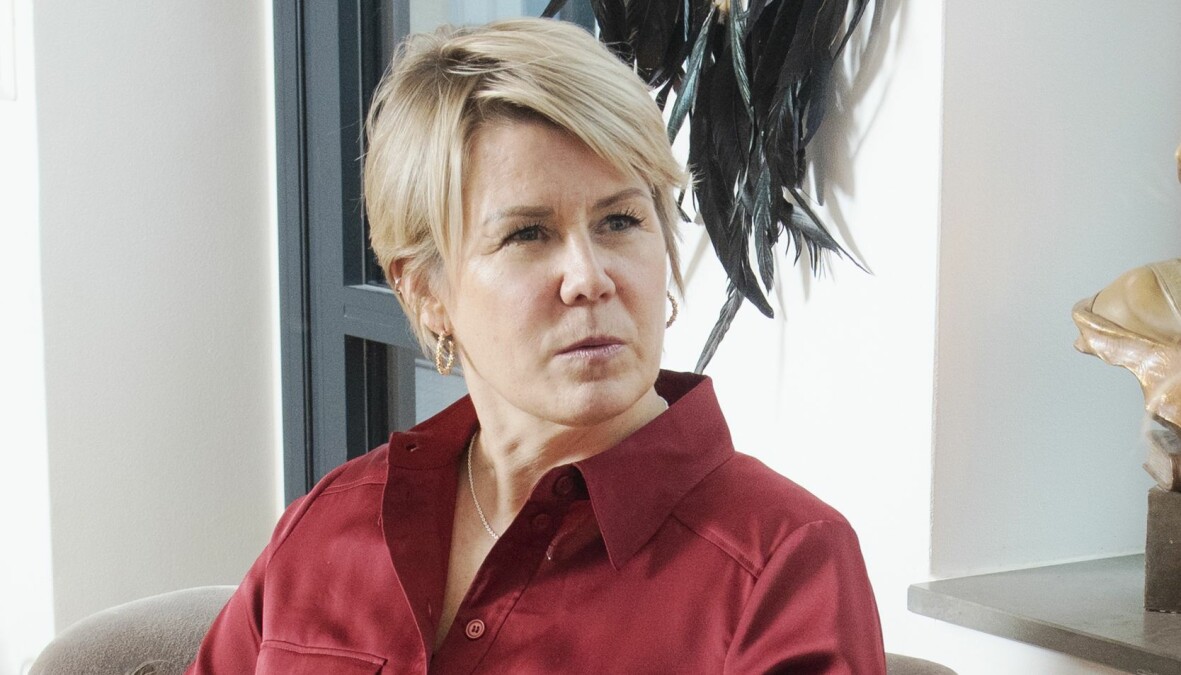 Kerstin har jobbat som polis i 25 år, med våld i nära relationer och våld mot barn. Hon var också med och startade polisens metoo-upprop #nödvärn. Kerstin som arbetar mot våld i nära relationer