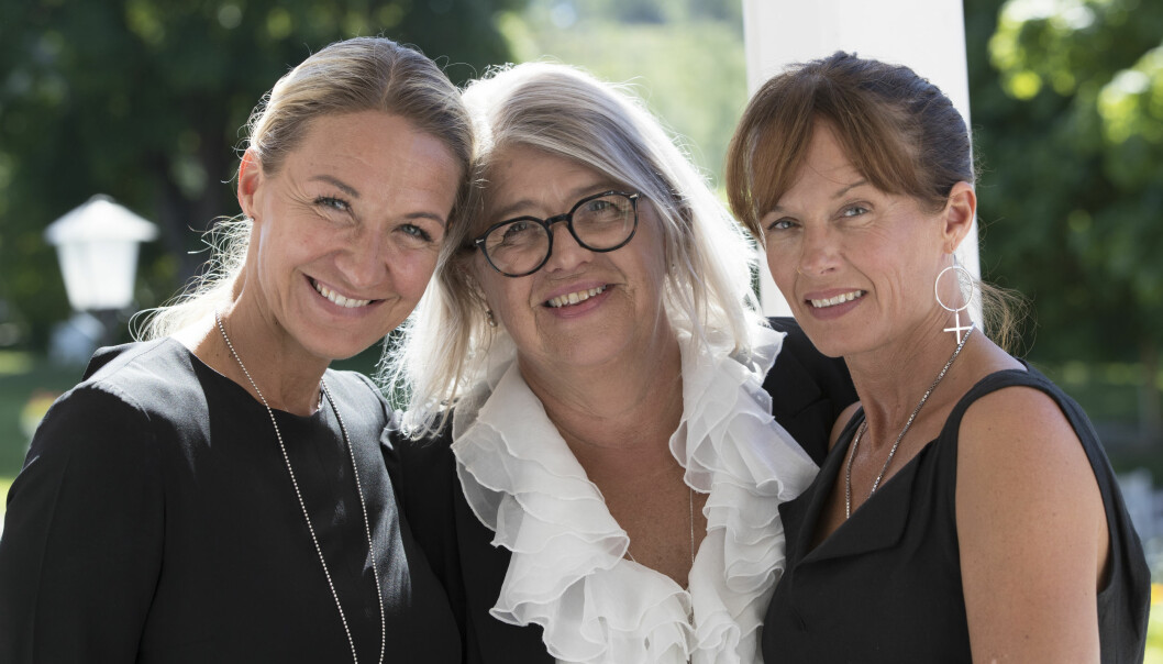 Malin Berghagen med sina systrar Kristin och Monica. Foto: TT Kristin Kaspersen och Malin Berghagen med sin syster Monica.