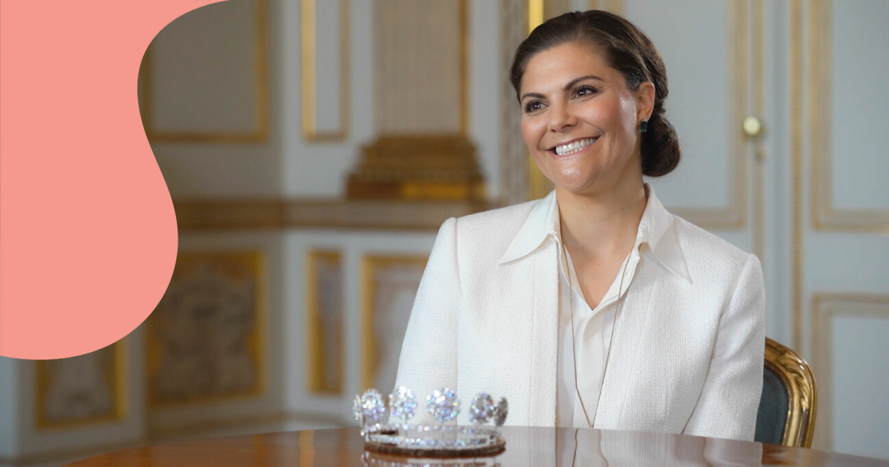 Kronprinsessan Victoria berättar om de kungliga smyckena i Kungliga smycken, en dokumentär från SVT.