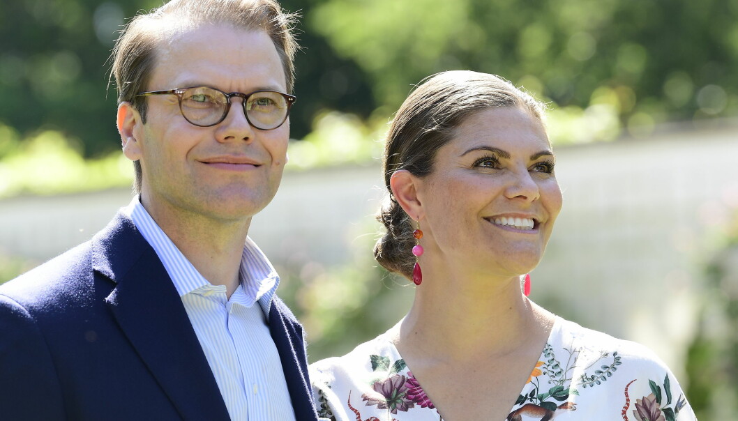 Kronprinsessan Victoria och prins Daniel i samband med födelsedagsfirandet av kronprinsessan på Solliden 2019