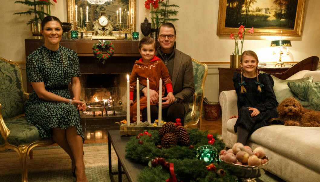 Kronprinsessfamiljen hemma på Haga inför jul.