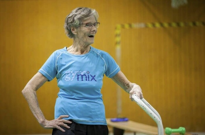 Laila Hjalmarsson från Tjörn älskar att leda sina gympapass, gärna med ett leende på läpparna.